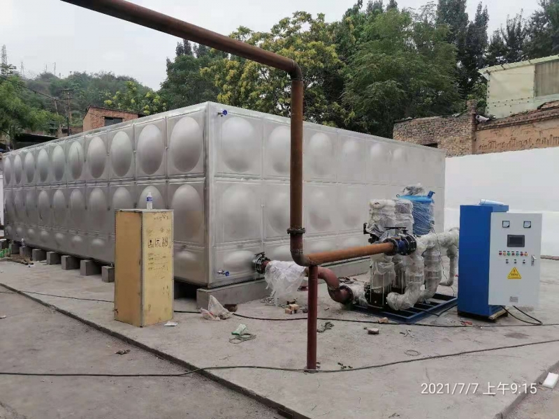 200立方不銹鋼保溫水箱，加不銹鋼凈水設備